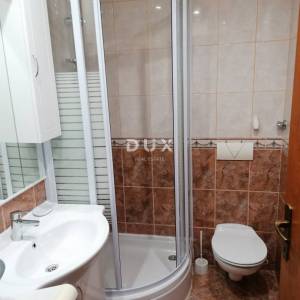 CRIKVENICA - Stan u novijoj zgradi blizu mora i centra!