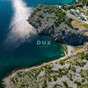 DALMACIJA, KARLOBAG - Ekskluzivna luksuzna vila 1. red do mora