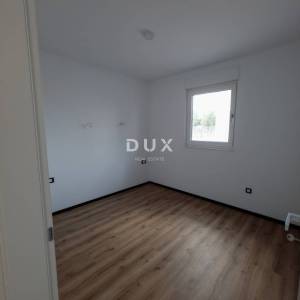 DALMACIJA, PAKOŠTANE – Penthouse s pogledom na more