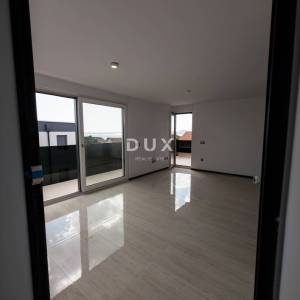 DALMACIJA, PAKOŠTANE – Penthouse s pogledom na more