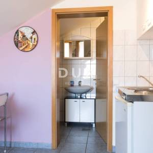 DALMACIJA, VODICE - Apartmanska kuća "Villa Lavanda" 