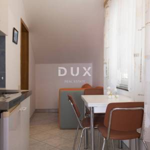 DALMACIJA, VODICE - Apartmanska kuća "Villa Lavanda" 