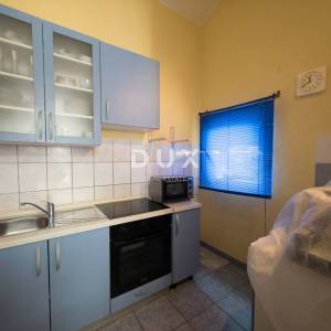 DALMACIJA, VODICE - Apartmanska kuća "Villa Lavanda" 