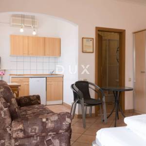 DALMACIJA, VODICE - Apartmanska kuća "Villa Lavanda" 