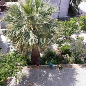 DALMACIJA, VODICE - Apartmanska kuća "Villa Lavanda" 