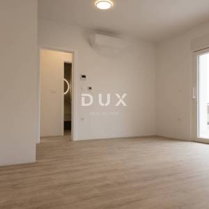 DALMACIJA, VODICE - Ekskluzivni penthouse s krovnom terasom od 80 m², 500m od mora