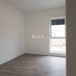 DALMACIJA, VODICE - Luksuzni penthouse s krovnom terasom od 85 m², 500m od mora