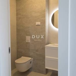 DALMACIJA, VODICE - Luksuzni penthouse s krovnom terasom od 85 m², 500m od mora