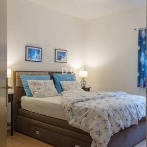 DALMACIJA, VODICE - Villa "Morgenrød" s velikim dvorištem i 4 apartmana