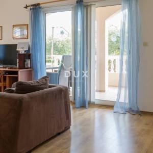 DALMACIJA, VODICE - Villa "Morgenrød" s velikim dvorištem i 4 apartmana
