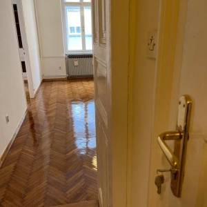 Donji grad-Petrinjska ulica, 2-sobni stan 54m2, odlična lokacija 