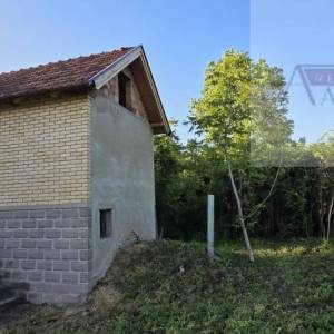 Draž Podolje planina vikendica 24 m2 - povoljno