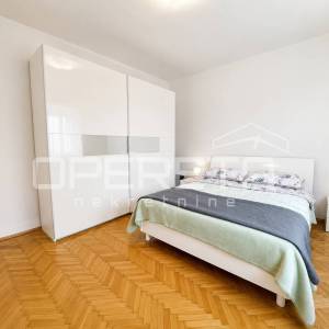 Dvosoban stan s garažnim mjestom – Dobri, blizina centra