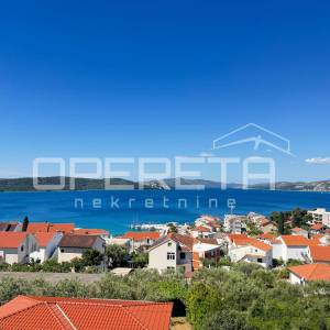 Dvosoban stan s pogledom na more,72m2,500m od plaže