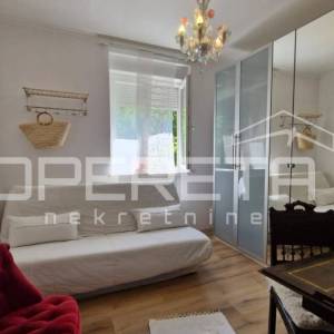 Ekskluzivan apartman s panoramskim pogledom na more i Opatiju – bazeni, parking 