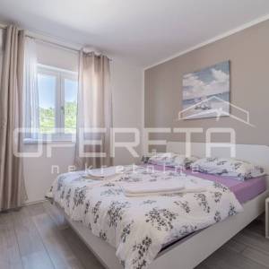 Ekskluzivna luksuzna vila s panoramskim pogledom na more u privatnom kompleksu