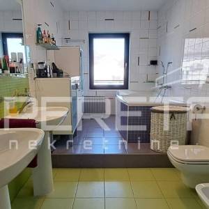 Ekskluzivna obiteljska kuća sa saunom, jacuzzijem i uređenom okućnicom