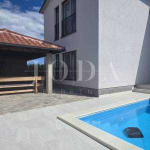 Ekskluzivna vila vrhunskog dizajna s privatnim bazenom i mediteranskim ugođajem – Kraljevica