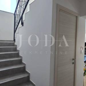 Ekskluzivna vila vrhunskog dizajna s privatnim bazenom i mediteranskim ugođajem – Kraljevica