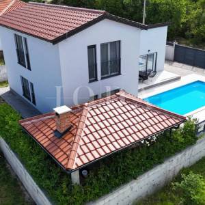 Ekskluzivna vila vrhunskog dizajna s privatnim bazenom i mediteranskim ugođajem – Kraljevica
