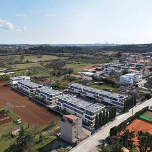 Fažana 2 km do centra Fažane. Prodaja stanova u novom stambenom kompleksu, Štinjan!
