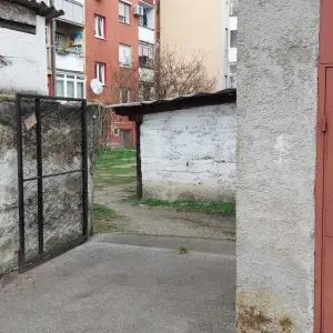 Garaža Rendićeva10 (ulaz Maksimirska 51A )
