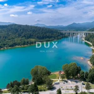 GORSKI KOTAR, FUŽINE - Planinski dom s wellnessom i pogledom na jezero, 180m2