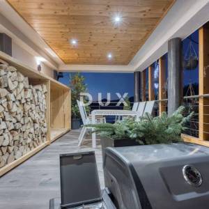 GORSKI KOTAR, FUŽINE - Planinski dom s wellnessom i pogledom na jezero, 180m2