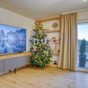 GORSKI KOTAR, FUŽINE - Planinski dom s wellnessom i pogledom na jezero, 180m2