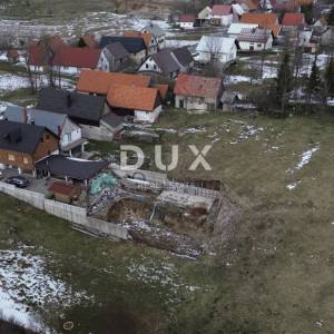 GORSKI KOTAR, MRKOPALJ - Kuća s četiri apartmana