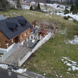 GORSKI KOTAR, MRKOPALJ - Kuća s četiri apartmana