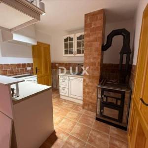 GORSKI KOTAR, MRKOPALJ - Kuća s četiri apartmana