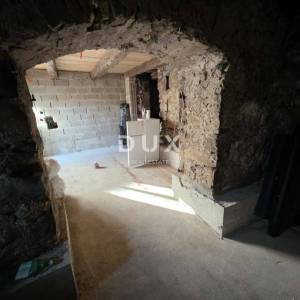 GORSKI KOTAR, SEVERIN NA KUPI - kuća na jedinstvenoj lokaciji iznad rijeke Kupe, prilika!