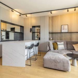 Grad Krk - moderan apartman s pogledom na more, 700 m od mora i centra