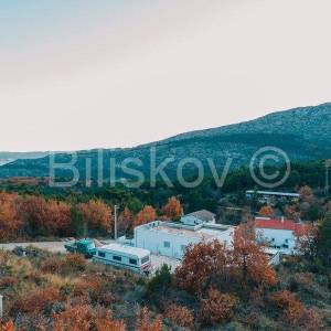 Građevinska parcela s projektom i građevinskom dozvolom, Tugare