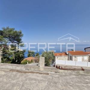 Građevinsko zemljište 338 m2 s dozvolom i pogledom na more, otok Korčula