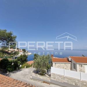 Građevinsko zemljište 338 m2 s dozvolom i pogledom na more, otok Korčula
