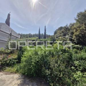 Građevinsko zemljište 338 m2 s dozvolom i pogledom na more, otok Korčula