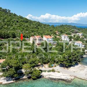 Građevinsko zemljište 430 m2 s pogledom na more, Lastovo