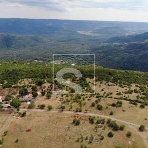 Građevinsko zemljište, Oprtalj, panoramski pogled na dolinu