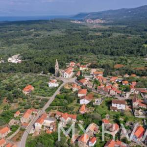 Građevinsko zemljište s idejnim projektom