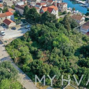 Građevinsko zemljište u centru Sućurja