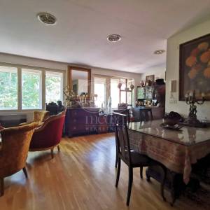 Gundulićeva, 2.kat, parking, 70m2, top lokacija