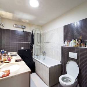 Gundulićeva, 2.kat, parking, 70m2, top lokacija