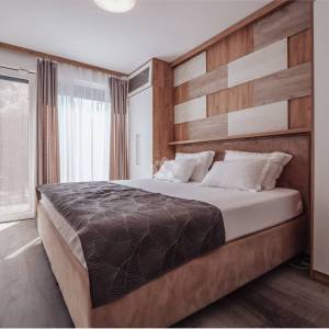 Hrvatska, Pag, Mandre – Ekskluzivna dizajnerska kuća s bazenom, podrumom i vrtom, 122 m²