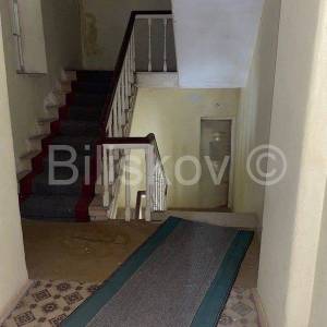 Imotski, kamena kuća u nizu u samom centru grada
