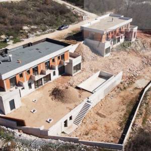 Imotski vila (roh-bau) 390 m2 top lokacija - ekskluziva