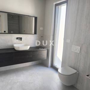 ISTRA, BANJOLE - Nova vila u prirodi uz plažu - DUGOGODIŠNJI NAJAM!!