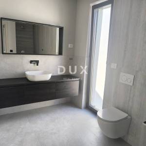 ISTRA, BANJOLE - Nova vila u prirodi uz plažu - DUGOGODIŠNJI NAJAM!!