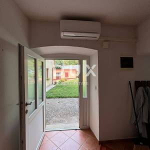  ISTRA, BARBAN - Djelomično adaptirana kuća na prekrasnoj lokaciji!
